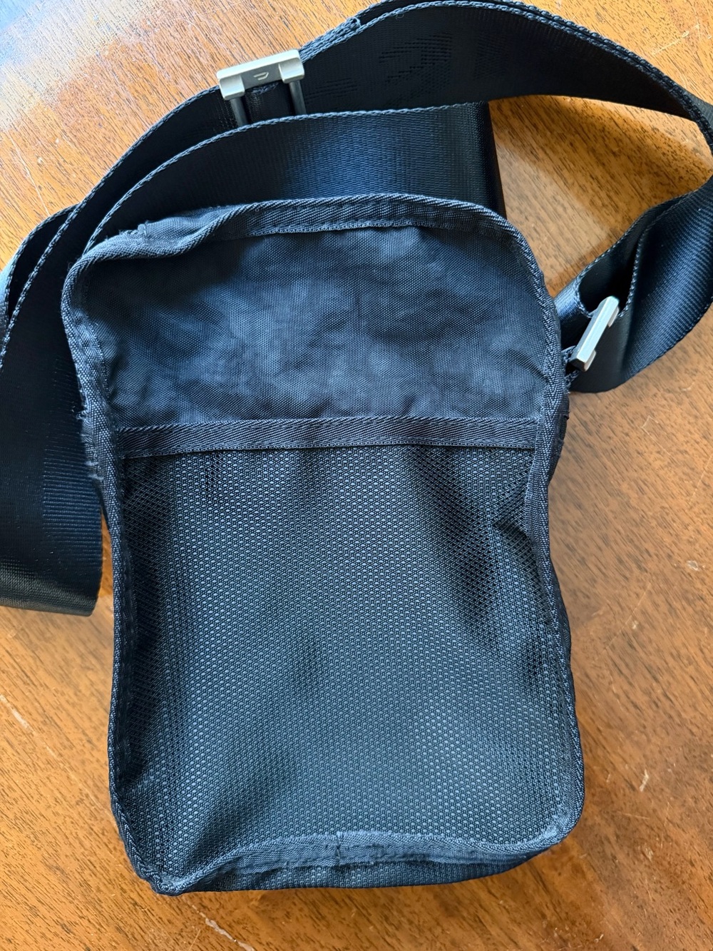 Rare Vintage DIESEL Black Nylon Sling Bag with Silver Hardware - Picture 3 of 7